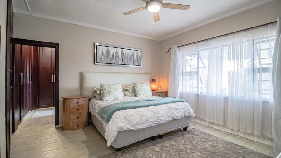 6 Bedroom Property for Sale in Gonubie North Eastern Cape